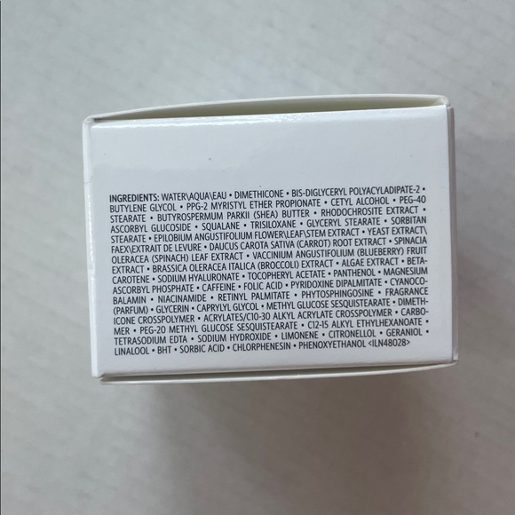 NEW Bobbi Brown  Vitamin Enriched Eye Base Primer & Moisturizer 15ml - Picture 5 of 6